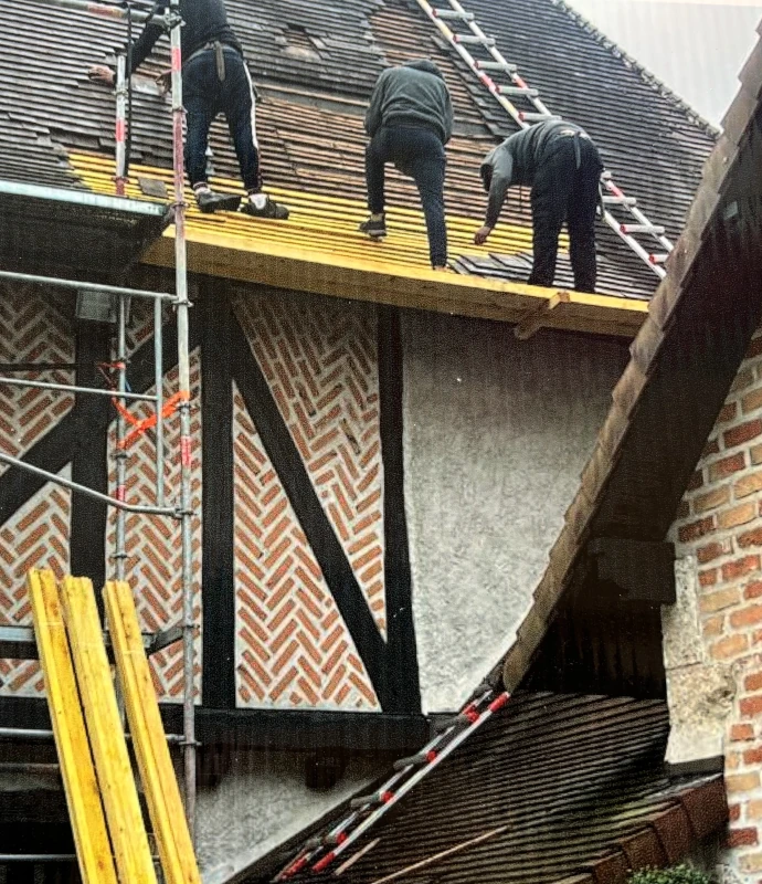 rénovation toiture ardoises montigny-le-bretonneux