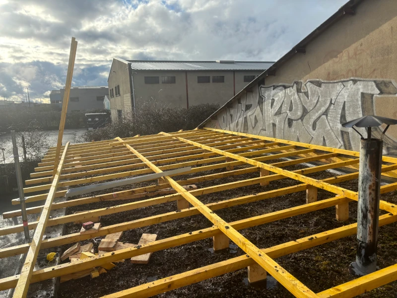 renovatoit-toiture-entrepot-bac-acier-Elancourt